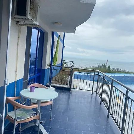 Direkt Am Pool דירה *