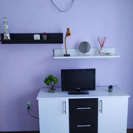 Direkt Am Pool פומורי